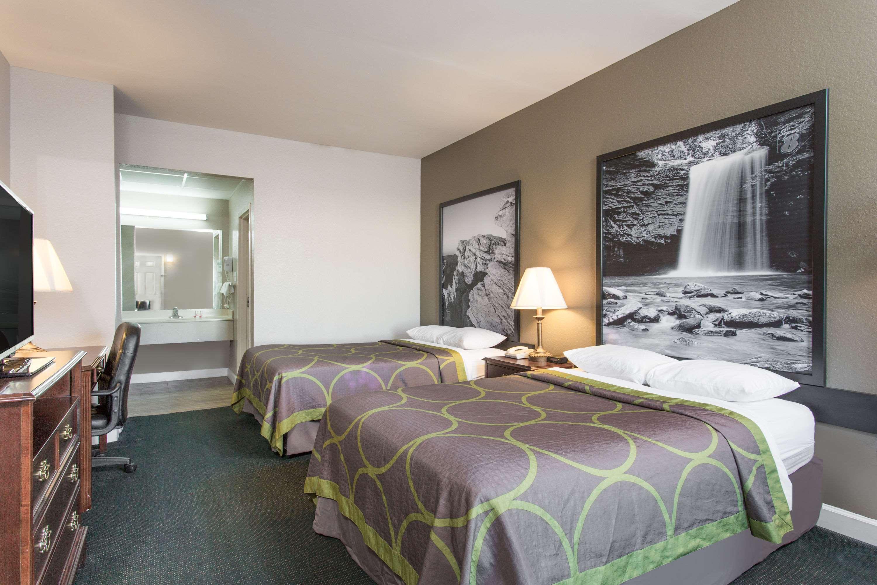Super 8 By Wyndham Petersburg Μοτέλ Εξωτερικό φωτογραφία