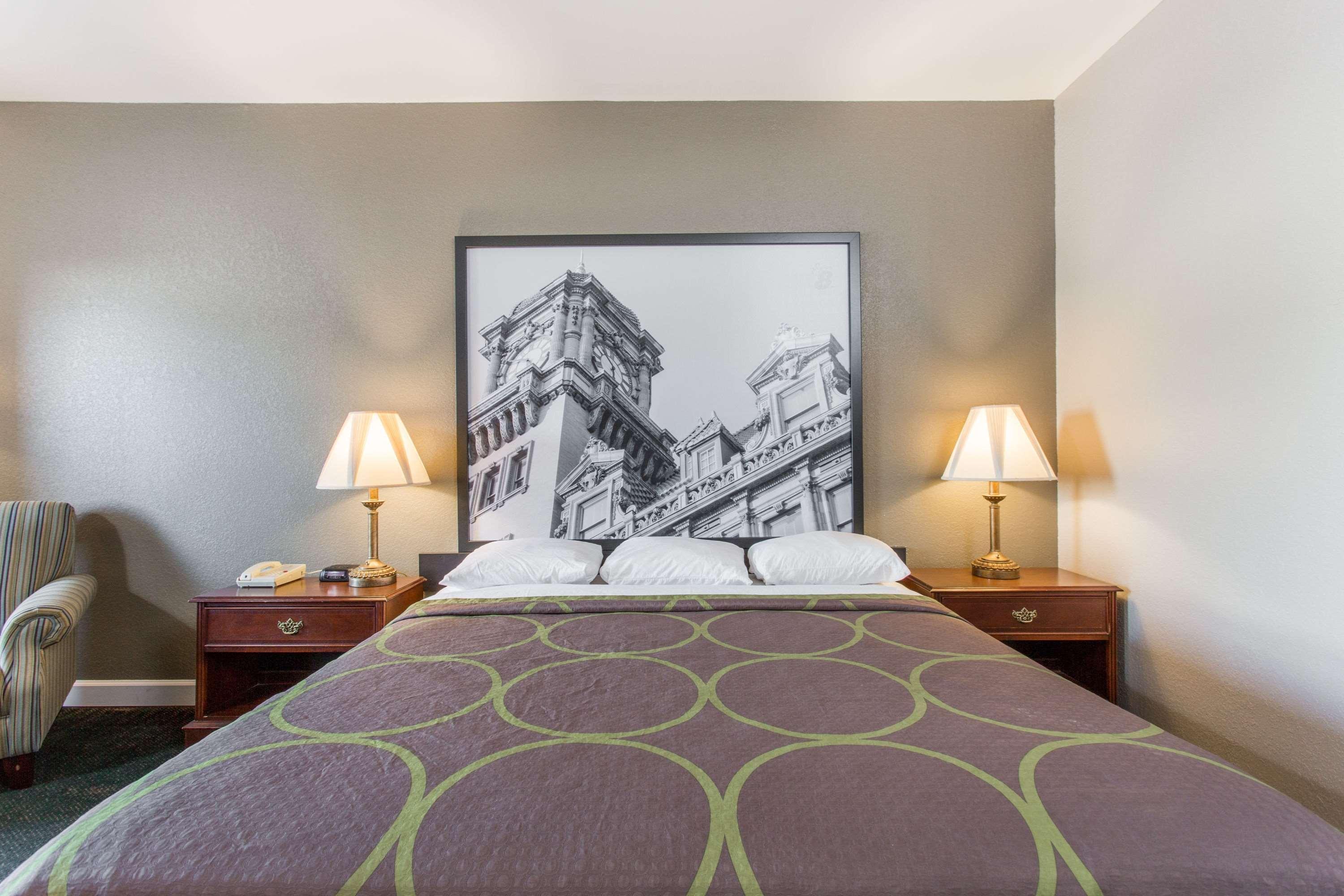Super 8 By Wyndham Petersburg Μοτέλ Εξωτερικό φωτογραφία